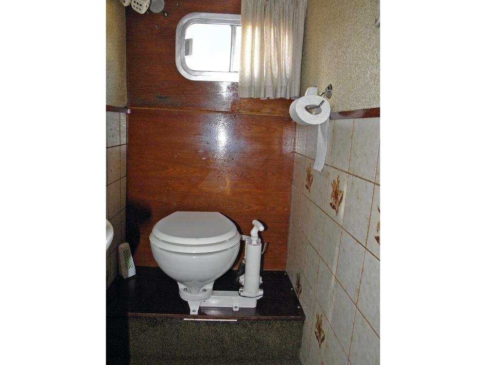 Aft cabin, Accommodation